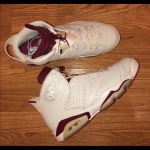 Air Jordan 6 maroon